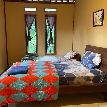 Sanggar Pantcha Indra Guest House Kemuning Bagian luar foto