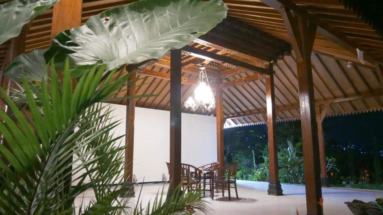 Sanggar Pantcha Indra Guest House Kemuning Bagian luar foto