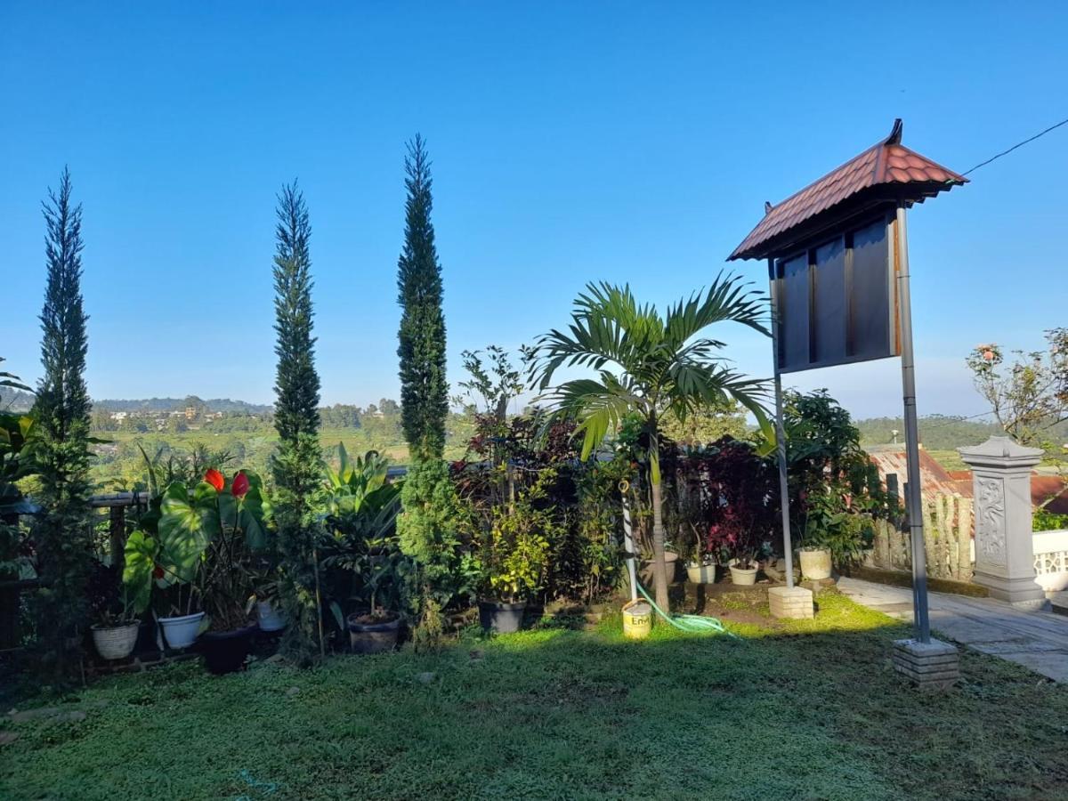 Sanggar Pantcha Indra Guest House Kemuning Bagian luar foto