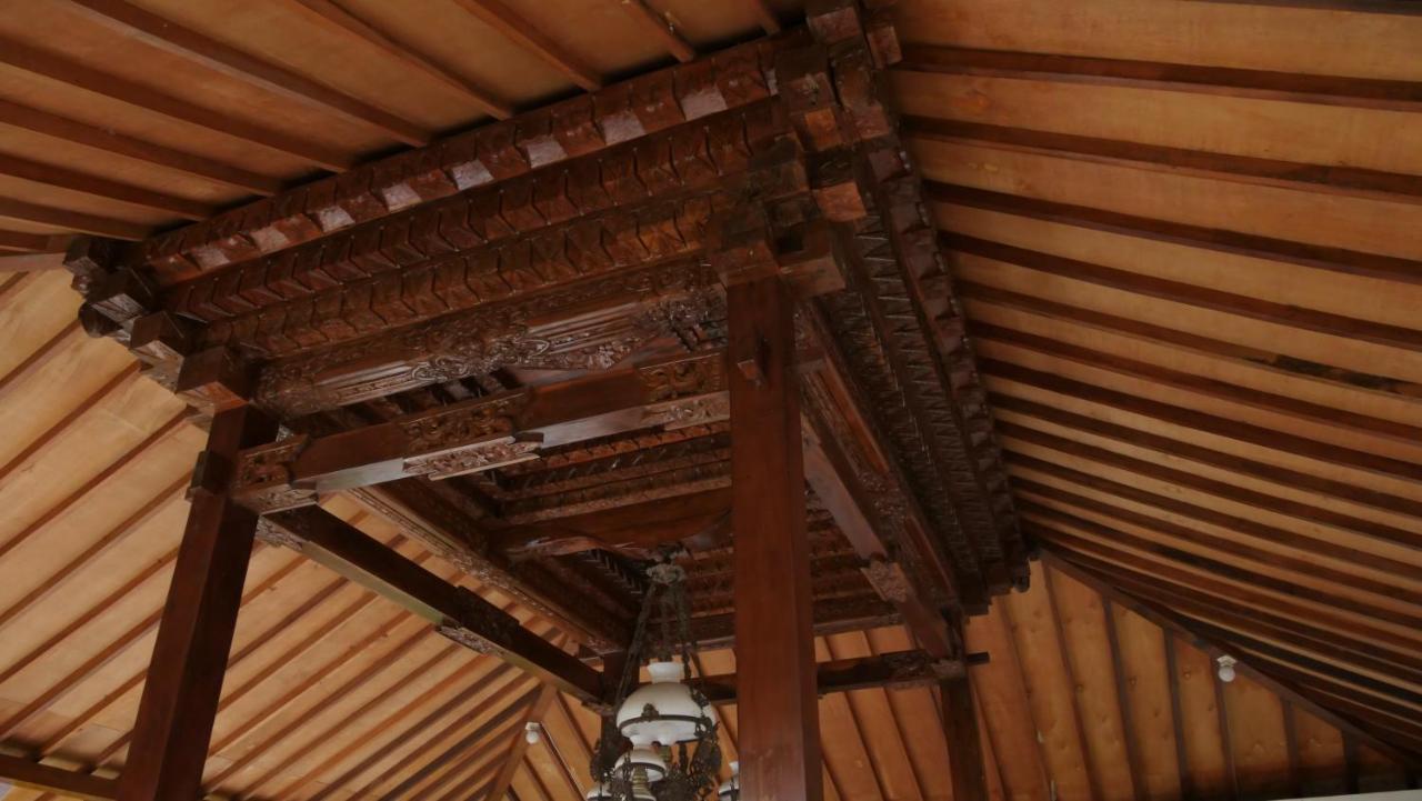 Sanggar Pantcha Indra Guest House Kemuning Bagian luar foto