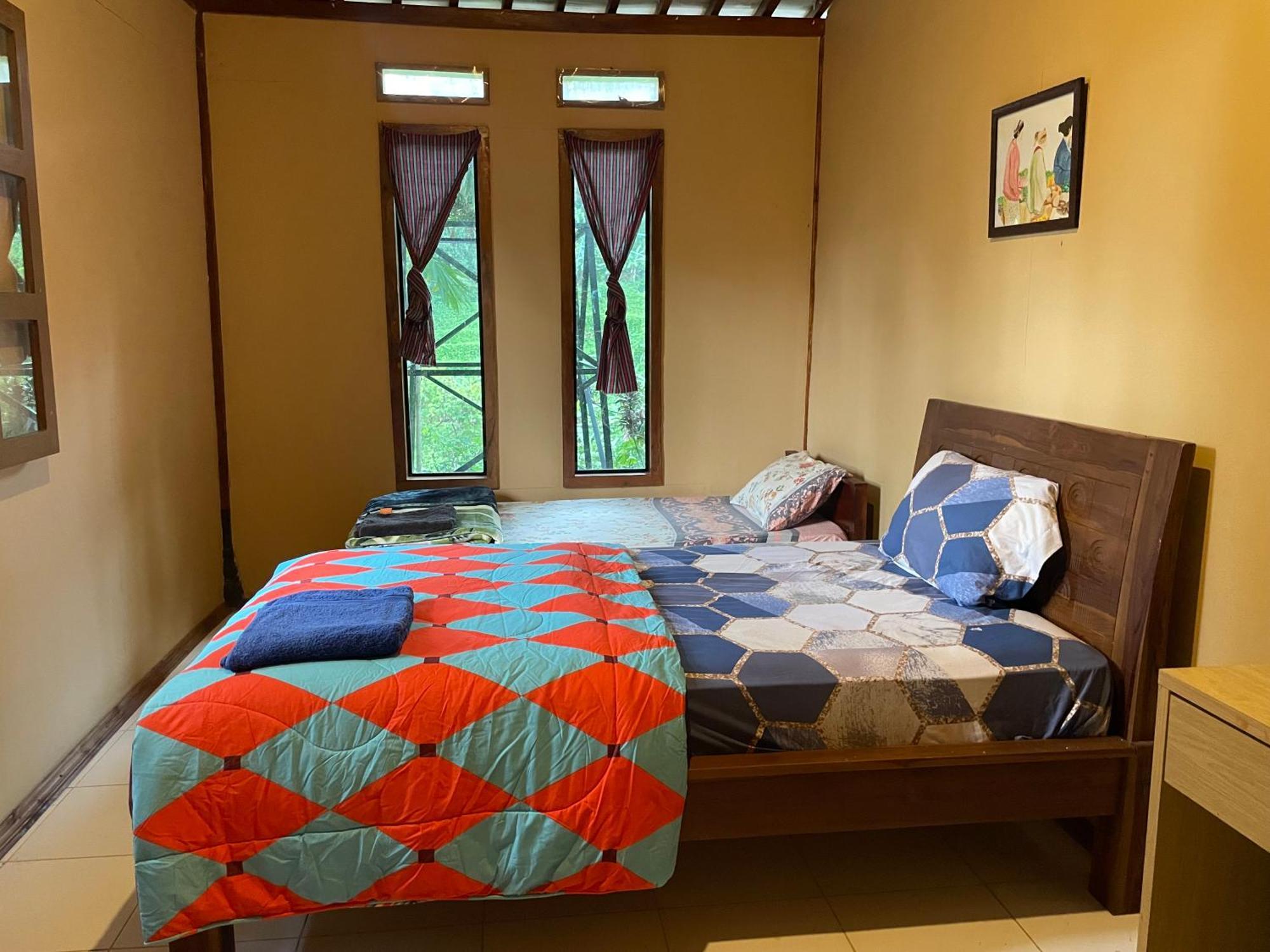 Sanggar Pantcha Indra Guest House Kemuning Bagian luar foto